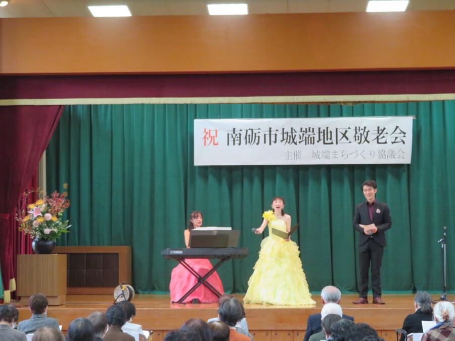 音楽家によるうた披露・合唱